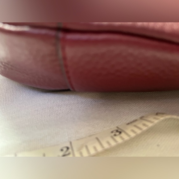 Michael Kors Evie leather medium shoulder bag with flap in Burgundy EC - Picture 2 of 12